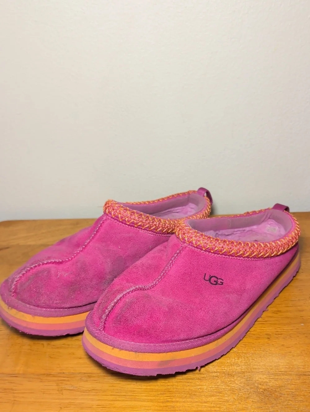 UGG Tazz Slippers in Raspberry Multi Colorway Pink Orange Comfy Girls Size 6